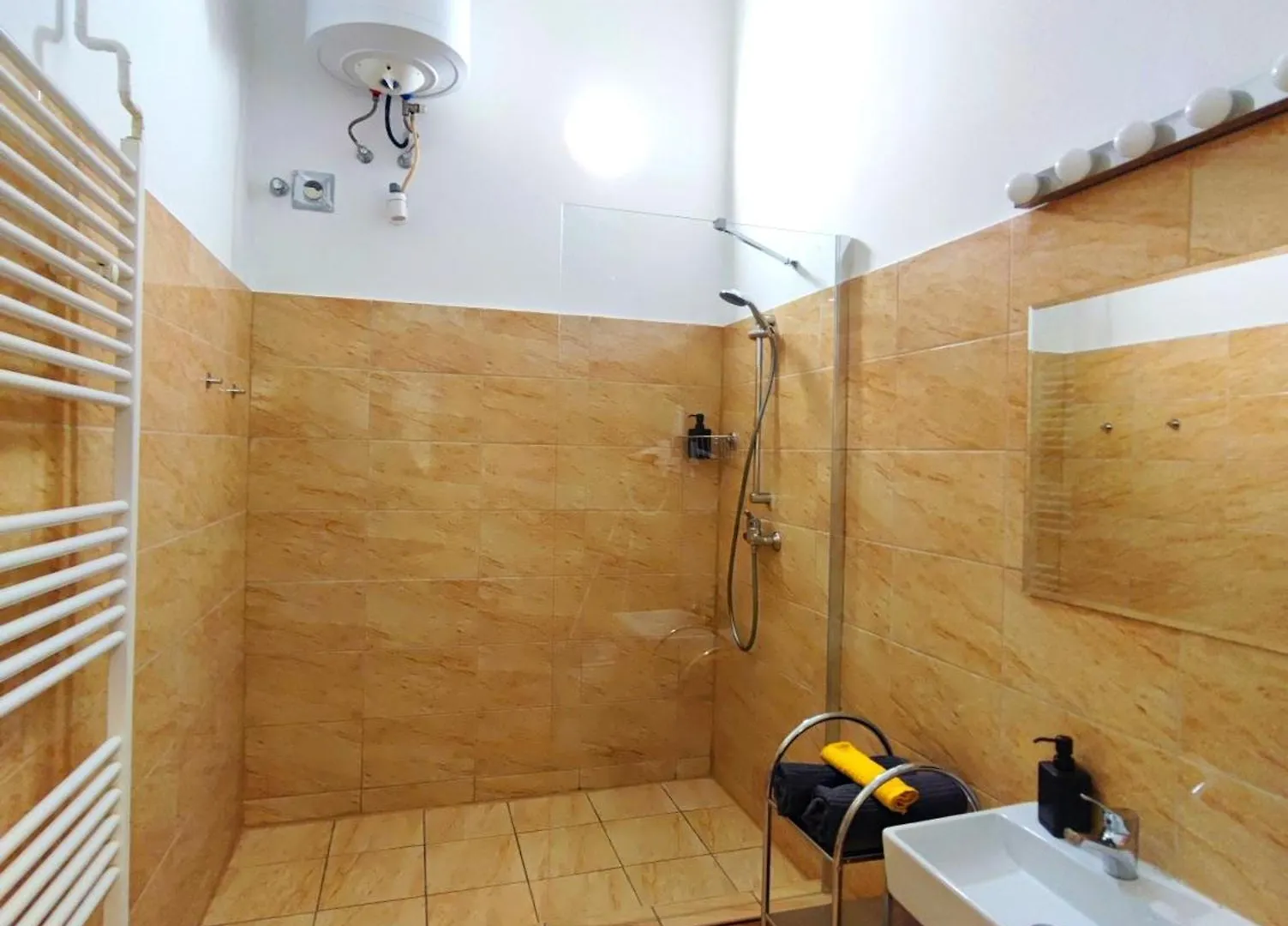Cityvibes Studio For 4 Apartment Budapest Hungary
